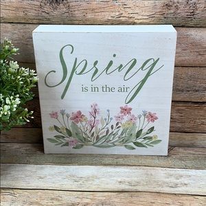 Spring is in the air Tier Tray Sign